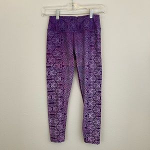 prAna Geometric Purple Capri Crop Leggings Yoga Women’s Size XS Excellent.